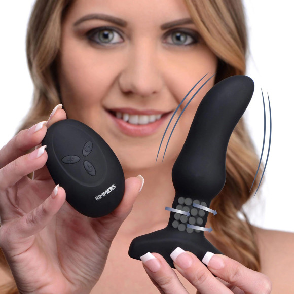 Черная анальная вибропробка с пультом ДУ Curved Rimming Plug Slim M - 13,9 см. Черная анальная вибропробка с пультом ДУ Curved Rimming Plug Slim M - 13,9 см.