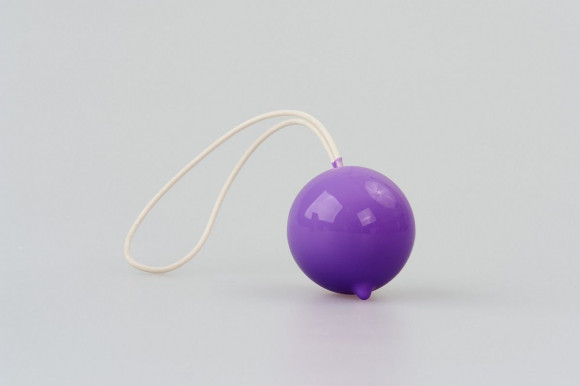 Фиолетовый вагинальный шарик Geisha Super Ball Фиолетовый вагинальный шарик Geisha Super Ball