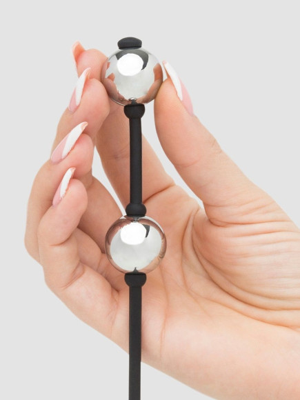 Серебристые шарики Inner Goddess Mini Silver Pleasure Balls 85g на черном силиконовом шнурке Серебристые шарики Inner Goddess Mini Silver Pleasure Balls 85g на черном силиконовом шнурке