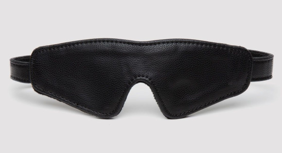 Черная плотная маска на глаза Bound to You Faux Leather Blindfold Черная плотная маска на глаза Bound to You Faux Leather Blindfold